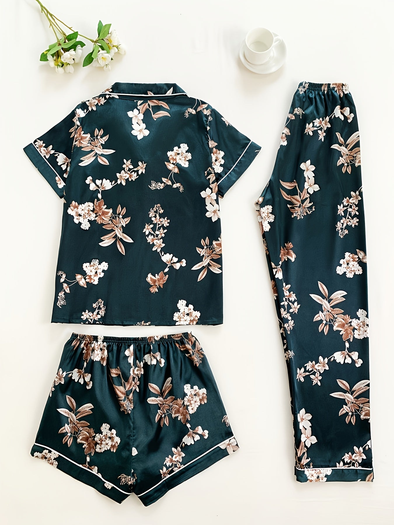 Ladies' Three-piece Satin Elegant Floral Pattern Pajamas Set, Ladies' Three-piece Short-sleeved Stand-collar Top Matched with Shorts And Pants, Ladies' Pajamas for Home Wear, Three-piece Women's Suit