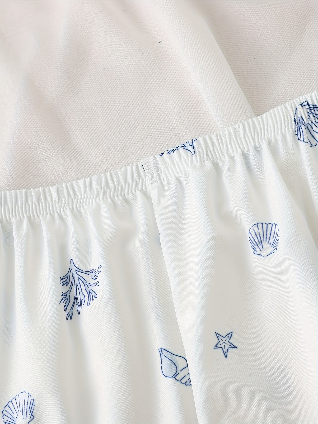 Ladies' Two-piece Satin White Marine Life Pattern Pajamas Set, Ladies' Two-piece Short-sleeved Stand Collar Top Matched with Shorts, Ladies' Pajamas for Home Wear, Two-piece Women's Set
